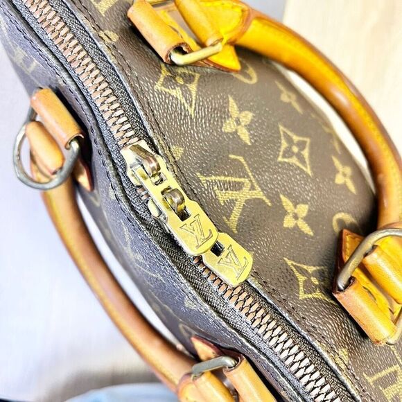 Louis Vuitton Monogram Alma Bag Satchel - Picture 9 of 16